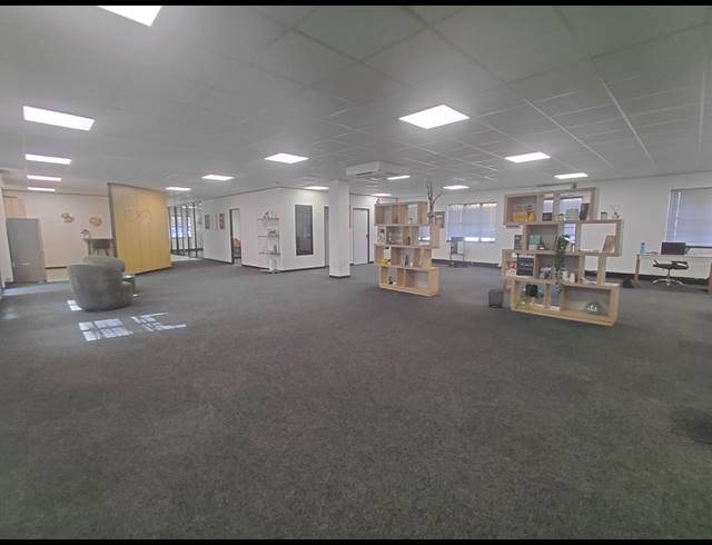 428M² OFFICE TO LET IN BRYANSTON
